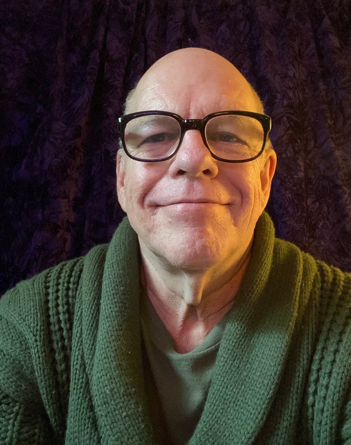 A photo of the artist